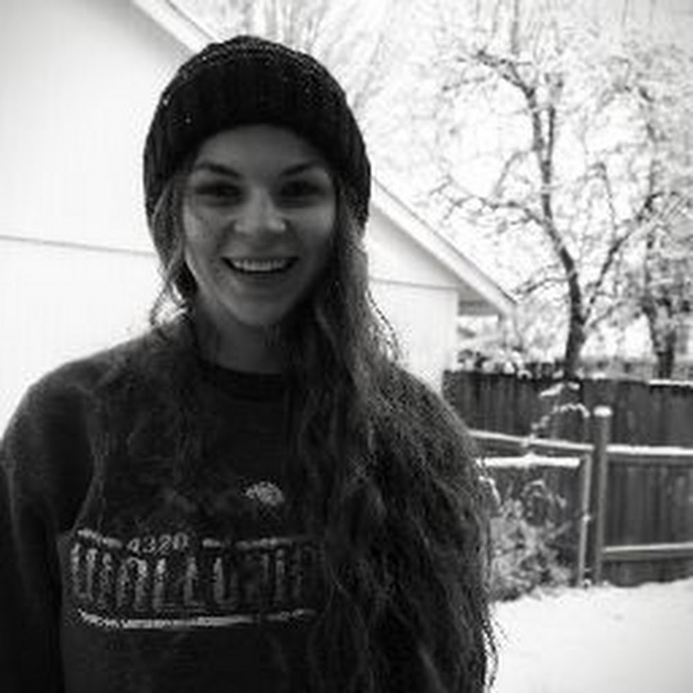 Meet your Posher, Adrienne